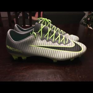 NIKE MERCURIAL VAPOR XI